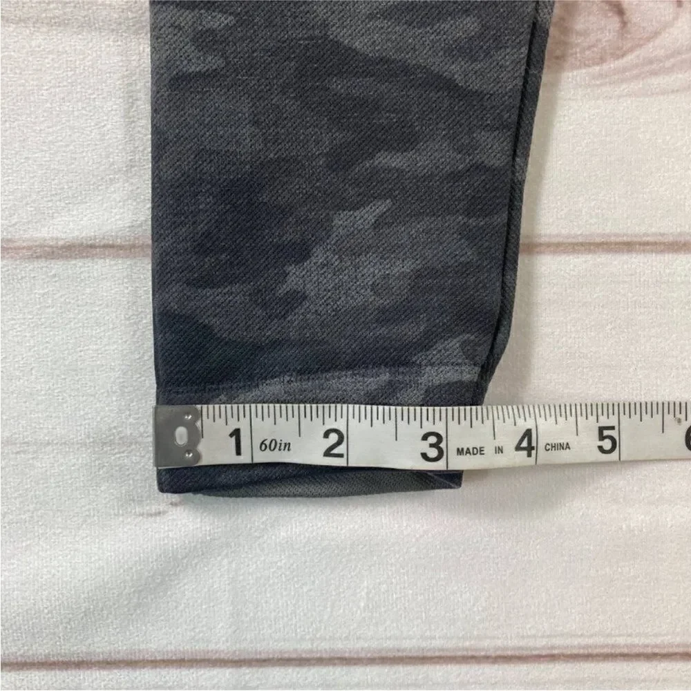 Spanx Women Gray Camouflage High Waisted Athletic Workout Leggings Size XS
